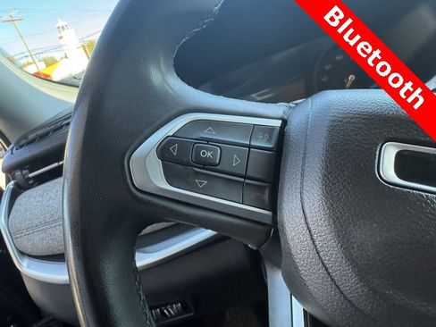 Used 2022 Jeep Compass Latitude image 11