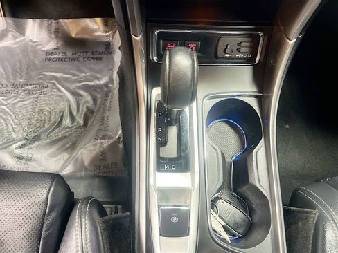 Used 2020 Subaru Ascent Limited w/ Technology Package image 17