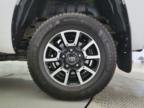 Used 2018 Toyota Tundra SR5 w/ TRD Off Road Package image 34