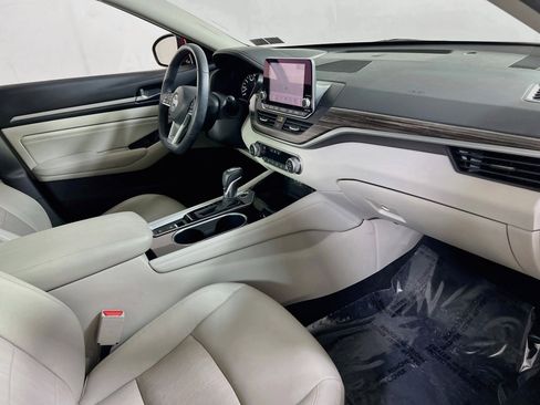 Used 2020 Nissan Altima 2.5 SL FWD image 29