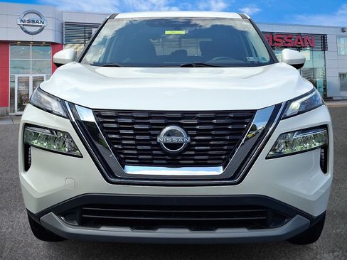 Certified 2023 Nissan Rogue SV AWD/4WD image 2