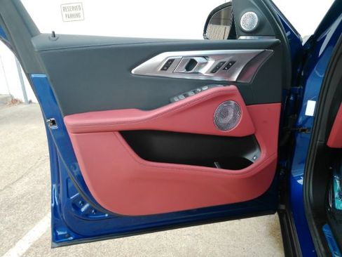 Used 2025 BMW XM AWD/4WD image 11
