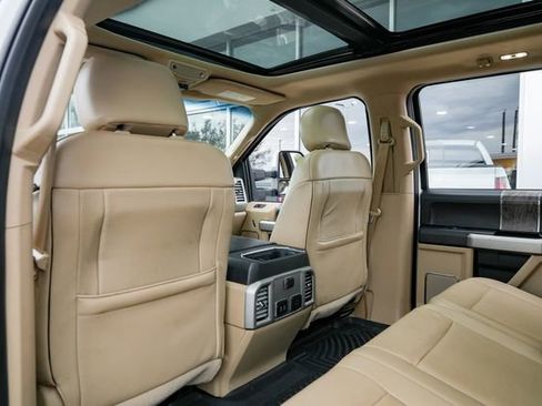 Used 2017 Ford F250 Lariat w/ Lariat Ultimate Package image 41