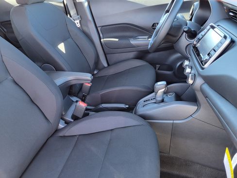 New 2025 Nissan Kicks Play S image 8