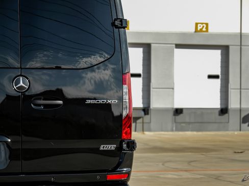 Used 2024 Mercedes-Benz Sprinter 3500 image 12