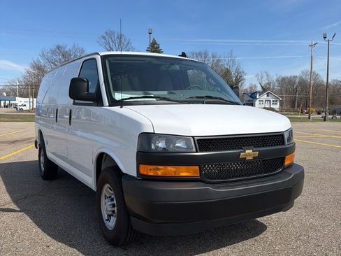 New 2025 Chevrolet Express 2500 image 3
