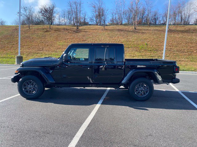New 2026 Jeep Gladiator Sport AWD/4WD image 4