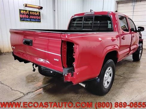 Used 2023 Toyota Tacoma SR image 3