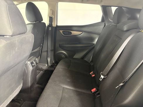 Used 2019 Nissan Rogue Sport S FWD image 34