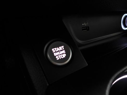 Used 2018 Audi A4 2.0T Premium Plus w/ Premium Plus Package image 22