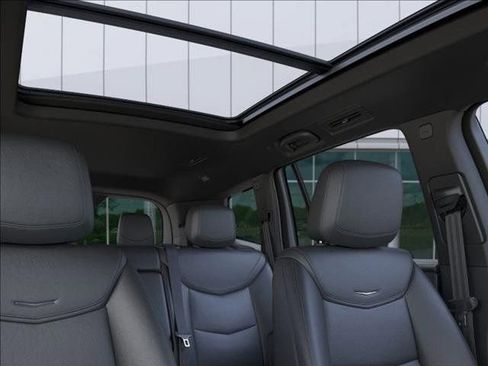 New 2025 Cadillac XT6 Luxury FWD image 24