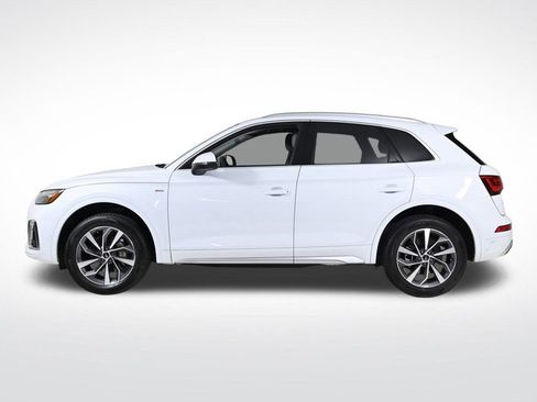 Certified 2023 Audi Q5 2.0T Premium Plus w/ Premium Plus Package image 2