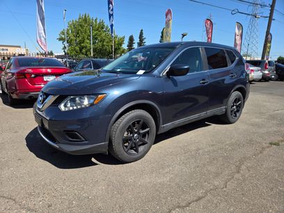 Used 2016 Nissan Rogue S w/ S Family Package