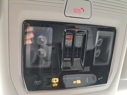 New 2026 Volkswagen Tiguan SE image 16