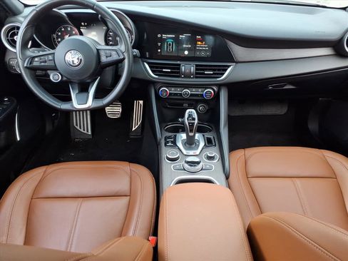 Used 2022 Alfa Romeo Giulia Ti image 17