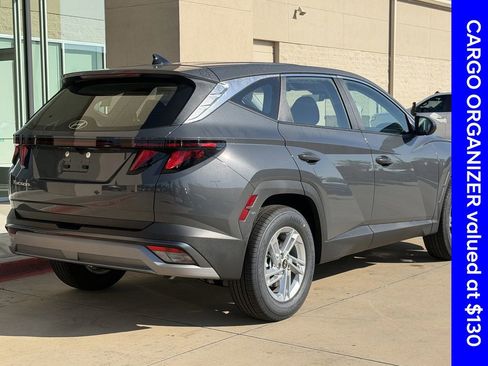 New 2026 Hyundai Tucson SE image 4