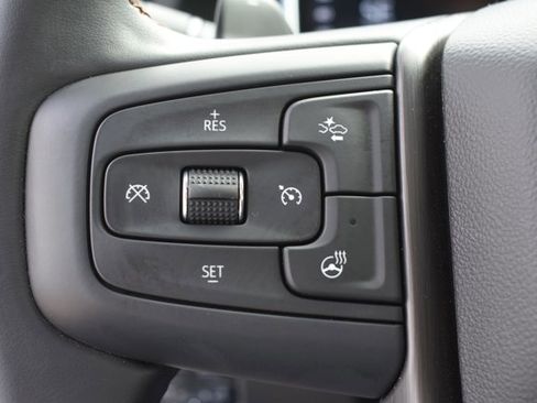 Used 2025 GMC Sierra 1500 AT4 w/ AT4 Premium Package image 24