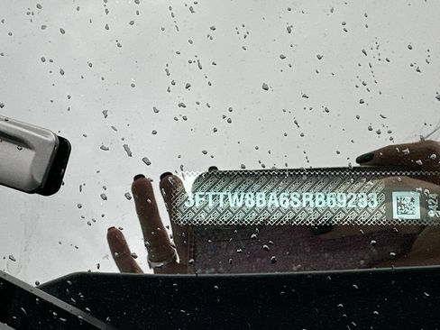 New 2025 Ford Maverick XL w/ Equipment Group 102A image 17