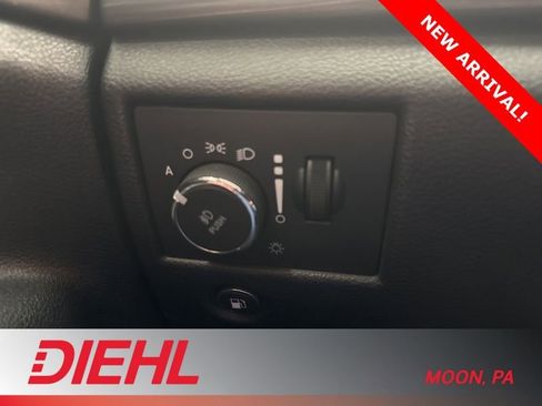 Used 2021 Jeep Grand Cherokee Laredo X image 22