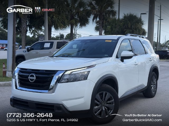 Used 2024 Nissan Pathfinder SV FWD image 1