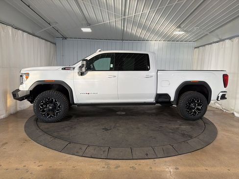 Used 2022 GMC Sierra 3500 AT4 w/ AT4 Preferred Package image 2