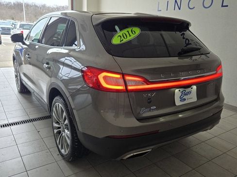 Used 2016 Lincoln MKX Reserve w/ Climate Package image 16