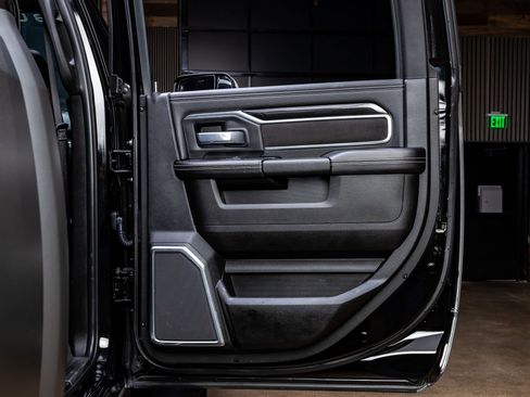 Used 2022 RAM 3500 Laramie image 38