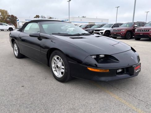 Used 1994 Chevrolet Camaro LT image 2