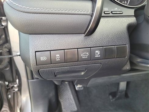 Used 2023 Toyota Camry SE image 23