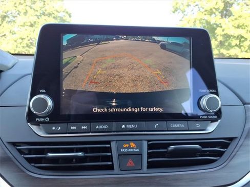 New 2025 Nissan Altima 2.5 SV image 15