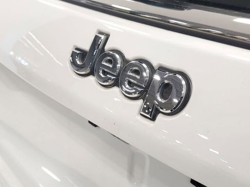 Used 2025 Jeep Compass Limited image 7