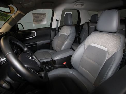 Used 2025 Ford Bronco Sport Badlands image 4