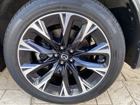 Used 2024 MAZDA CX-90 Plug-In Hybrid w/ Premium Pkg AWD/4WD image 17