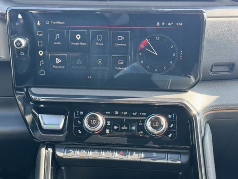 Used 2023 GMC Sierra 1500 AT4 w/ AT4 Preferred Package AWD/4WD image 12