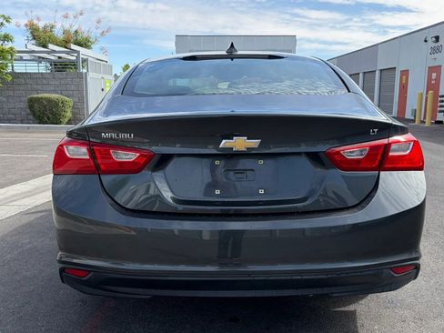 Used 2017 Chevrolet Malibu LT FWD image 4