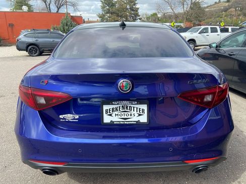 Used 2020 Alfa Romeo Giulia AWD w/ Nero Edizione image 6