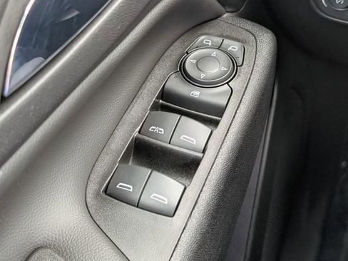 Used 2022 Chevrolet Equinox LT FWD image 25
