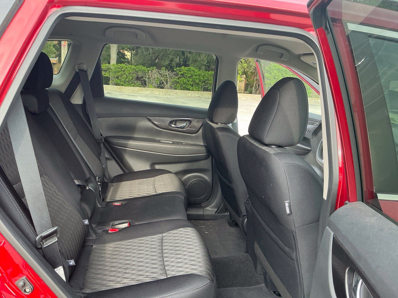 Certified 2019 Nissan Rogue SV w/ Premium Package AWD/4WD image 16