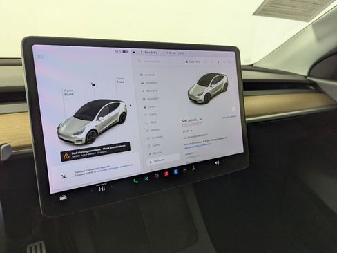 Used 2022 Tesla Model Y Performance image 11