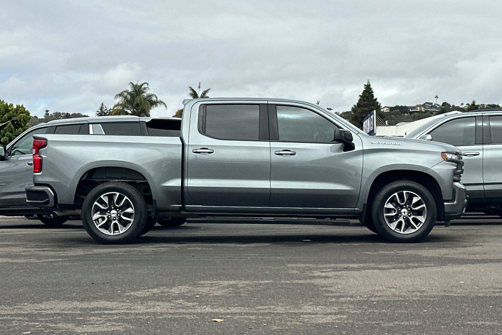 Used 2021 Chevrolet Silverado 1500 RST RWD image 4