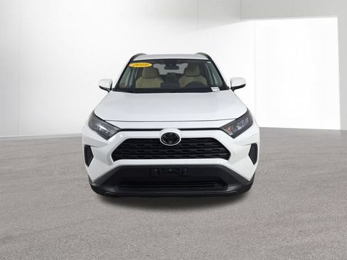 Used 2019 Toyota RAV4 LE w/ All Weather Liner Package FWD image 15