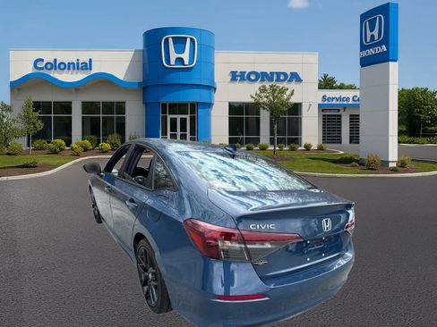 Used 2025 Honda Civic Sport image 4