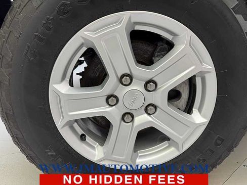 Used 2019 Jeep Wrangler Unlimited Sport S AWD/4WD image 9