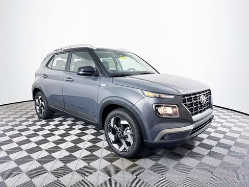 New 2026 Hyundai Venue SEL FWD image 9