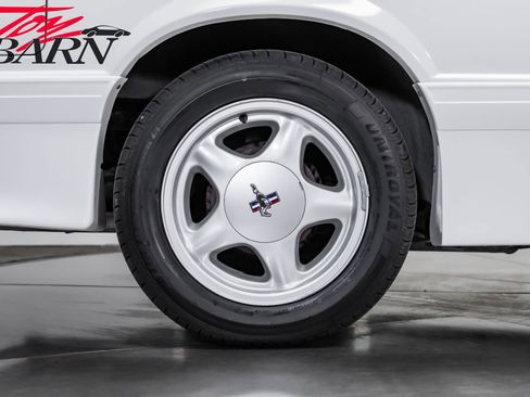Used 1992 Ford Mustang GT RWD image 22