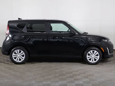 Certified 2025 Kia Soul LX FWD image 17