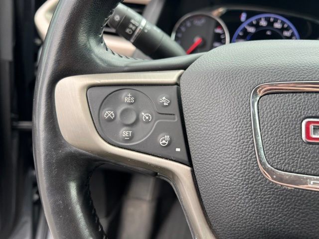 Used 2020 GMC Acadia Denali w/ Technology Package AWD/4WD image 14