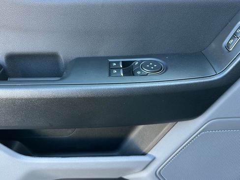 New 2026 Ford F250 XL w/ XL Chrome Package image 11