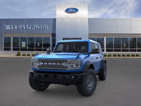 New 2025 Ford Bronco Badlands AWD/4WD image 2