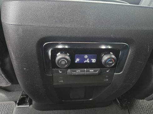 Used 2025 GMC Yukon Denali AWD/4WD image 23